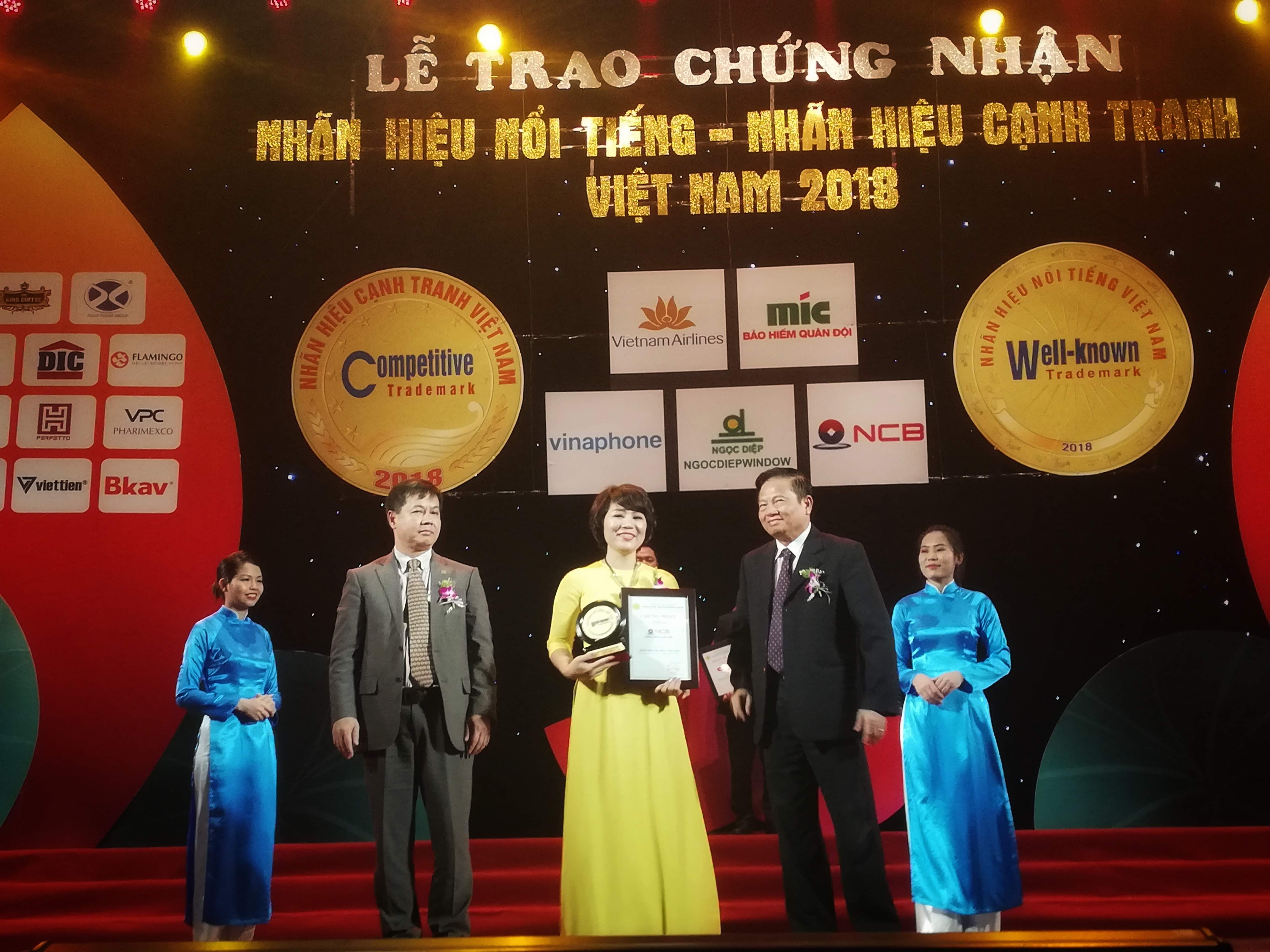 NCB nhận giải thưởng “Nhãn hiệu nổi tiếng Việt Nam 2018″