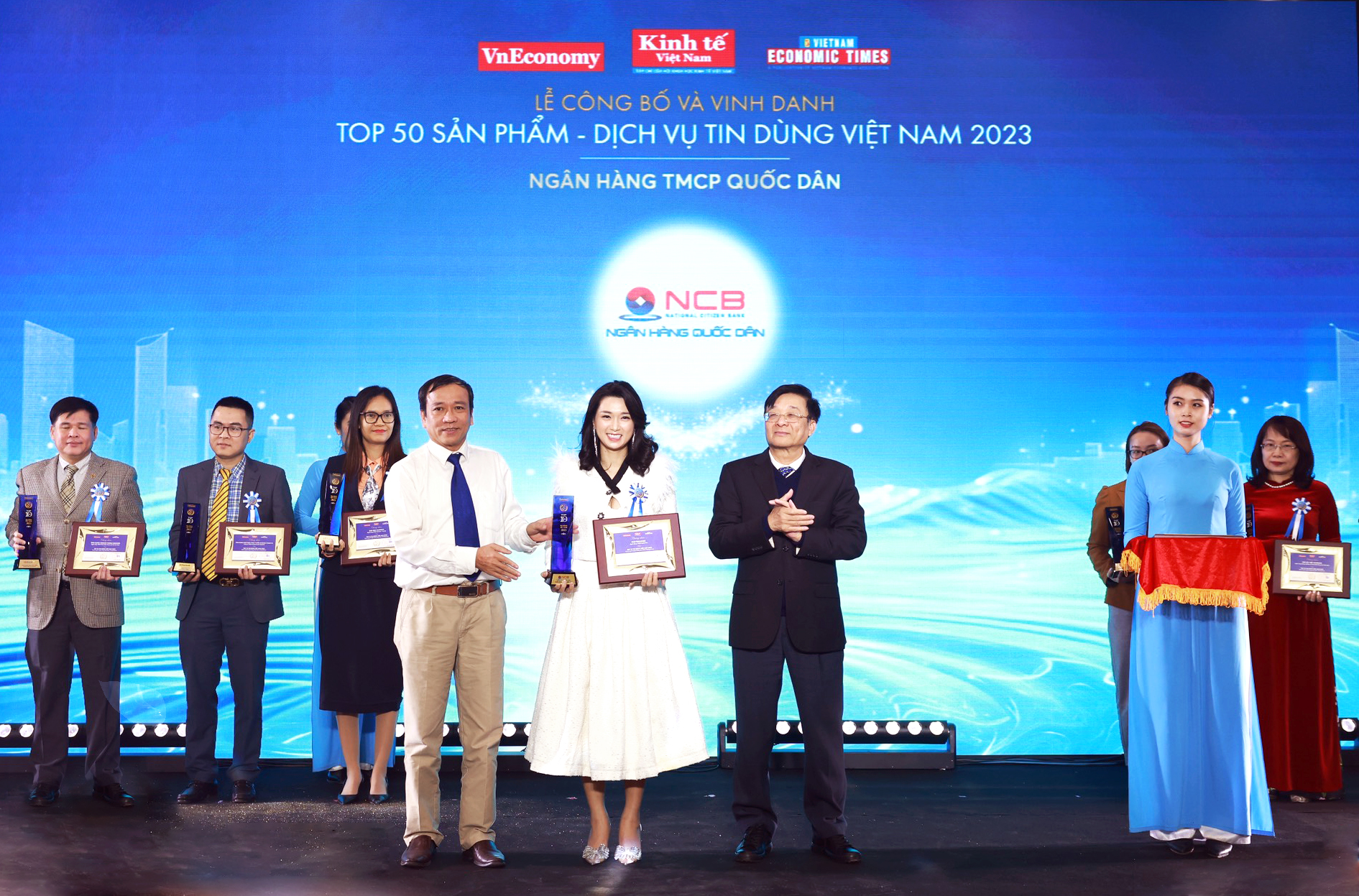 NGÂN HÀNG SỐ NCB IZIBANKBIZ LỌT TOP 50 SẢN PHẨM - DỊCH VỤ TIN DÙNG VIỆT NAM 2023