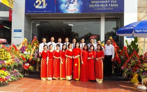 NCB QUẢNG NINH DÀNH NHIỀU PHẦN QUÀ HẤP DẪN CHO KHÁCH HÀNG NHÂN DỊP KHAI TRƯƠNG